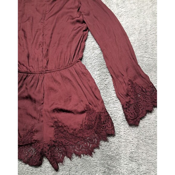 Kendall And Kylie Romper Womens Sz Small Long Sleeve Shorts Lace Hem Flowy - Picture 11 of 15